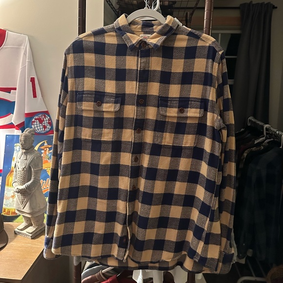 Size large Faherty long sleeve polo 10/10 condition - Picture 2 of 4